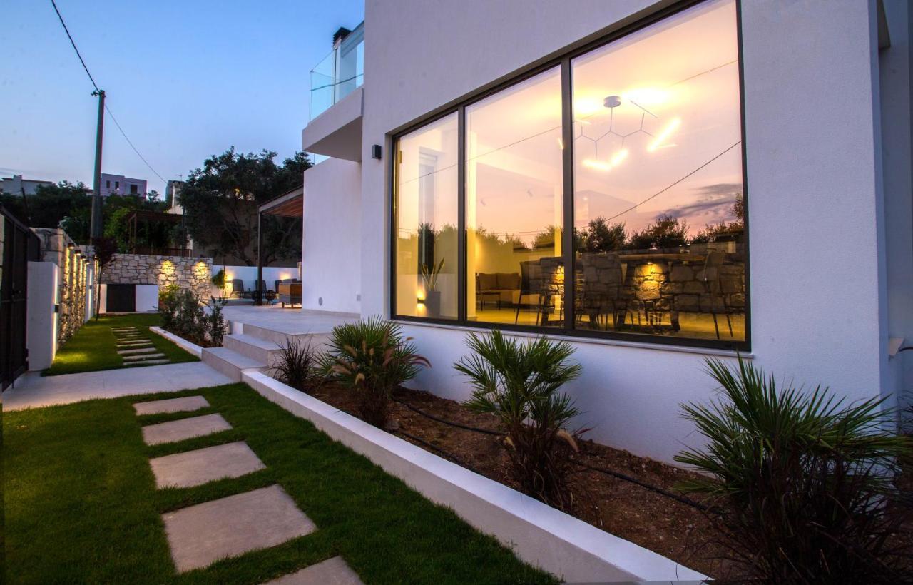 Avrilia Seaside Villa Heated Pool Almirida Exteriér fotografie